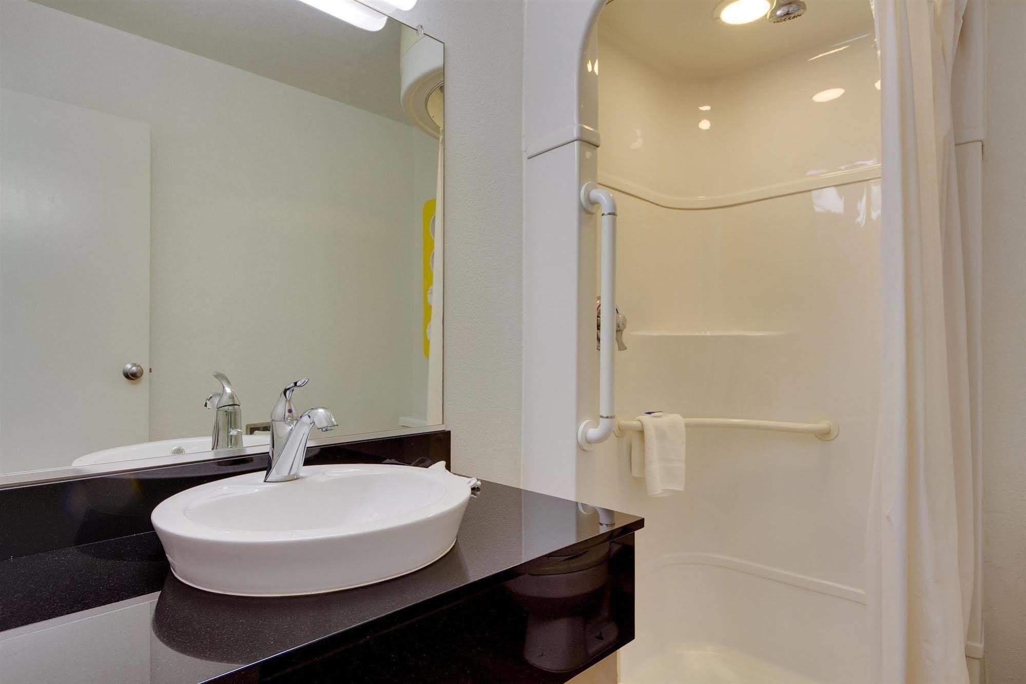 Avera Suites Muskogee Esterno foto